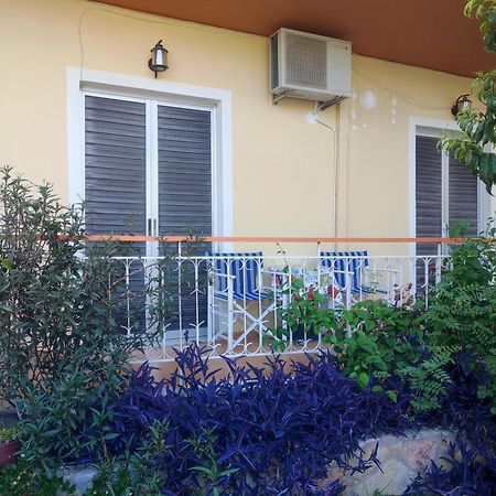 Mema'S Tranquil Studio In Patra - Free Parking エクステリア 写真
