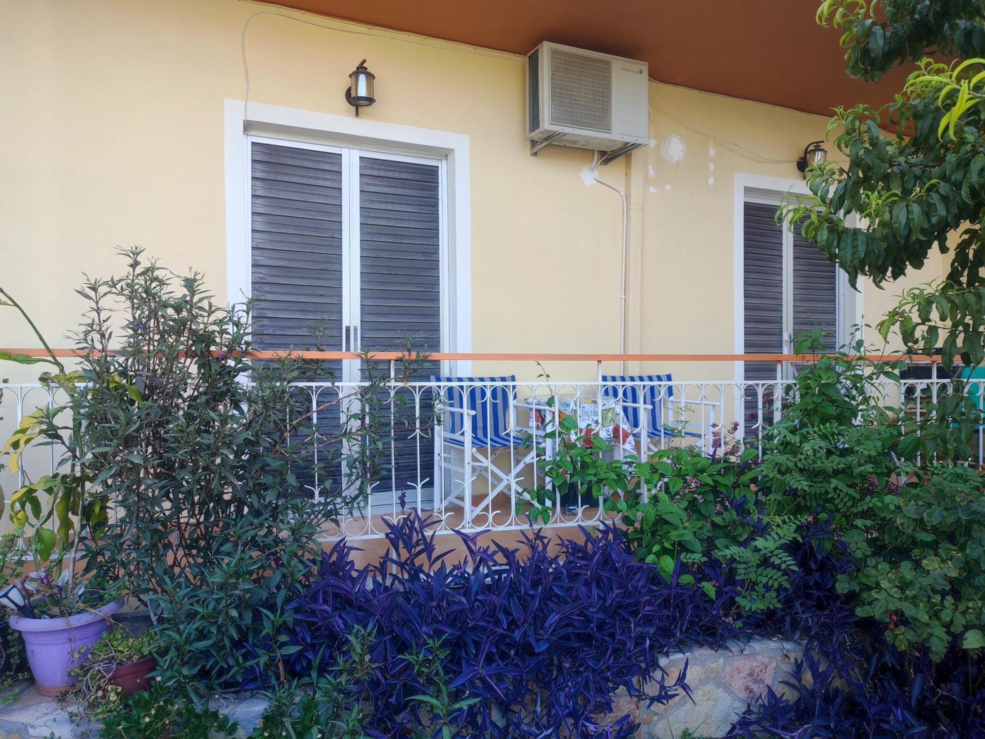 Mema'S Tranquil Studio In Patra - Free Parking エクステリア 写真